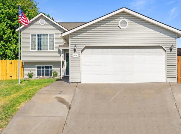 5019 Cambridge Lane, Pasco, WA 99301