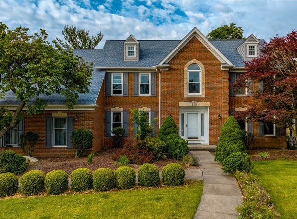 4923 Dublin Drive, North Royalton, OH 44133