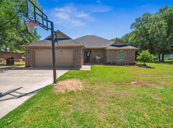 81 Starview Drive, Star Harbor, TX 75148
