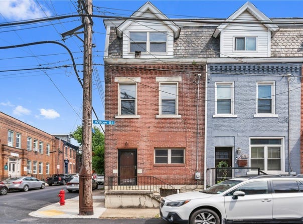 4034 Willow Street, Lawrenceville, PA 15201