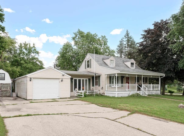 206 Burr Oak Street, Palmyra, WI 53156