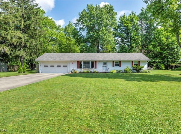 2061 GARDEN LANE, HUDSON, OH 44236