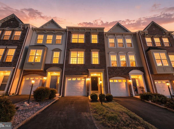 584 EDMONTON Terrace NE, LEESBURG, VA 20176