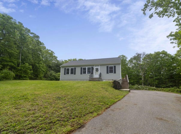 5 Whiffletree Circle, Sandwich, MA 02563