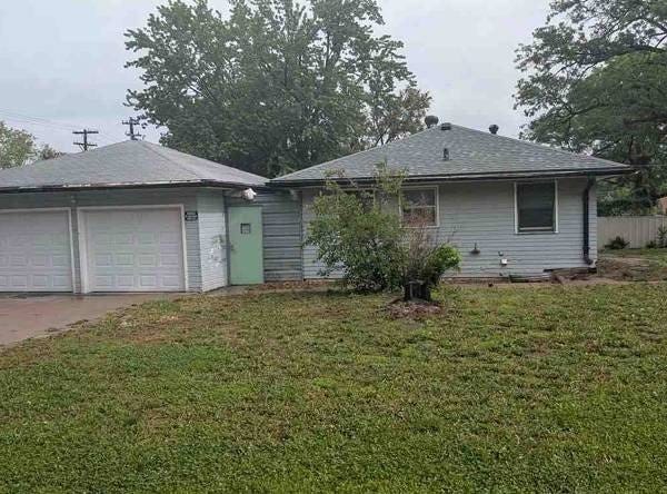 6644 Dudley St, Lincoln, NE 68505