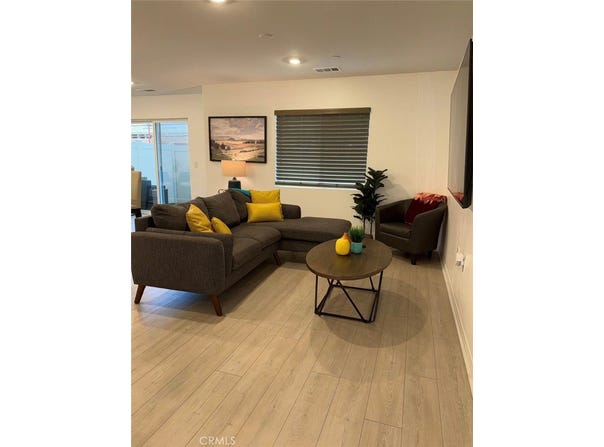7114 Olive Grove, Riverside, CA 92507