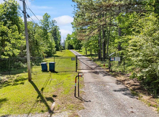 390 CHAMBLEE LANE, WARRIOR, AL 35180