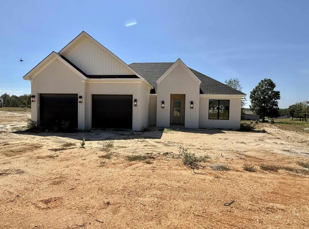4015 Creek Top, Bauxite, AR 72011