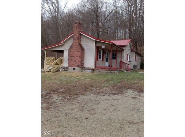 243 S Grand Avenue, Connersville, IN 47331