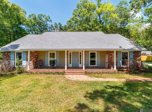 16723 Buckner Dr, Greenwell Springs, LA 70739
