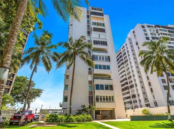 4429 Cond Park Plaza ISLA VERDE AVE, CAROLINA, 00979
