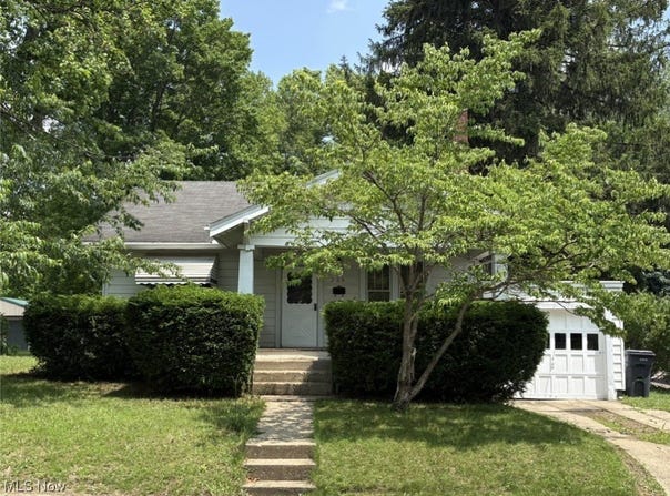 105 S Maple Heights, New Lexington, OH 43764