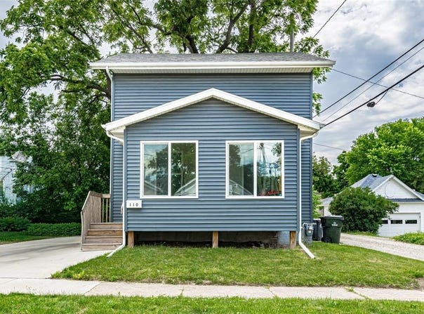 110 14th Street NW, Cedar Rapids, IA 52405
