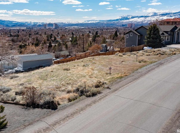 5530 High Rock Way, Sparks, NV 89431