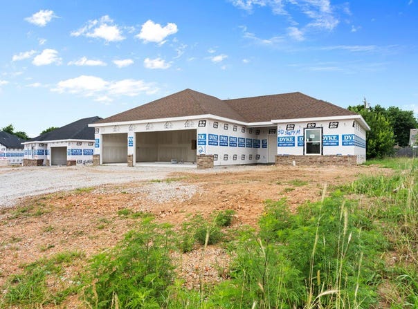 312 Sleepy Meadow, Mt Vernon, MO 65712