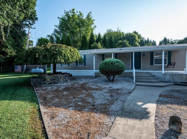 6622 N Matthews Drive, Ellettsville, IN 47429-9420