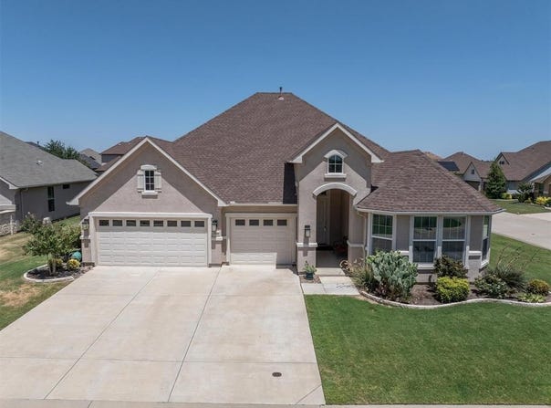 9700 Blackwood Drive, Denton, TX 76207
