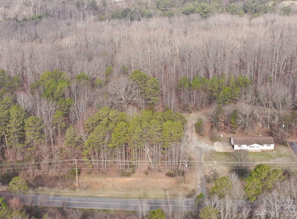 651, 655, 659 Dallas Stanley Highway, Dallas, NC 28034