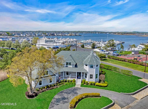 60 River Avenue, Monmouth Beach, NJ 07750