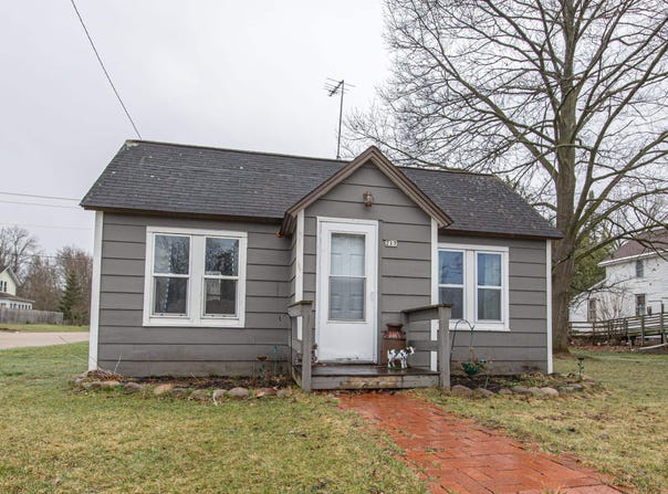 217 E MAIN Street, SURING, WI 54174