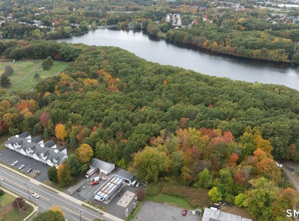 206 Oakland Street, Manchester, CT 06042