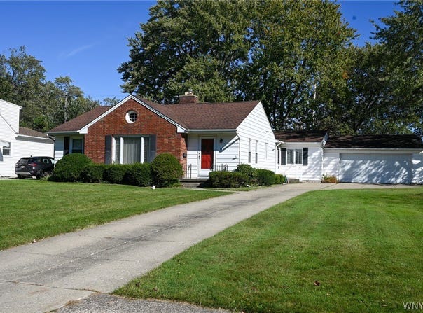 132 Ivy Lea, Buffalo, NY 14223