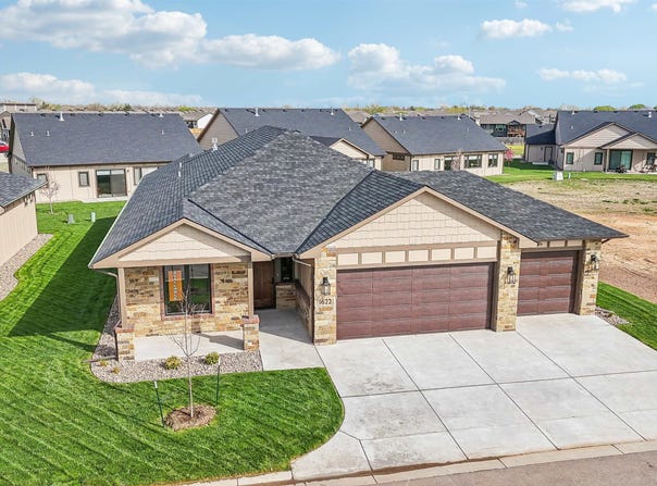 1622 S Dove Pl, Goddard, KS 67052