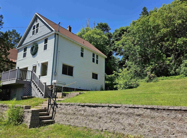 19554 Sampson, Hancock, MI 49930