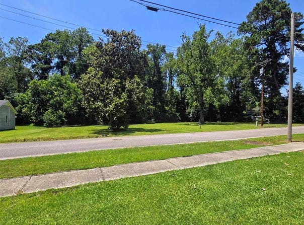 3629 Sanderson St., Loris, SC 29569