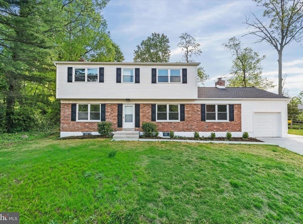 3 AMHERST DR, NEWARK, DE 19711