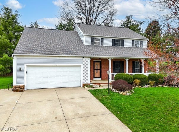 8273 N Casswell Circle NW, North Canton, OH 44720