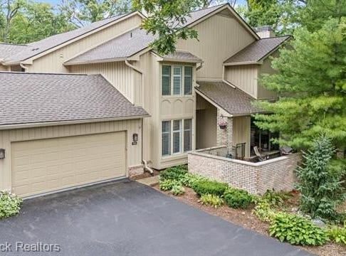 1109 Ivyglen Circle, Bloomfield Hills, MI 48304