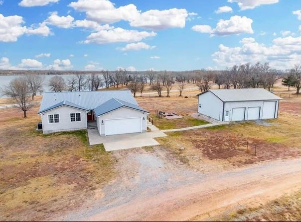 2000 Prairie Parkway, Coldwater, KS 67029