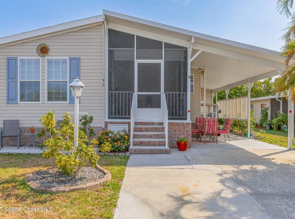 810 Wren Circle, Barefoot Bay, FL 32976