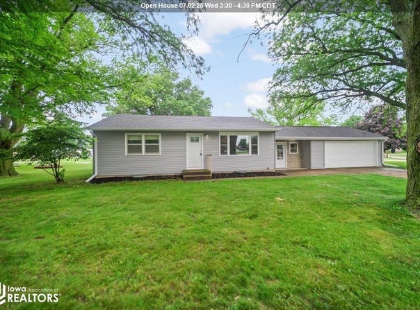 2202 15th Avenue, Eldora, IA 50627