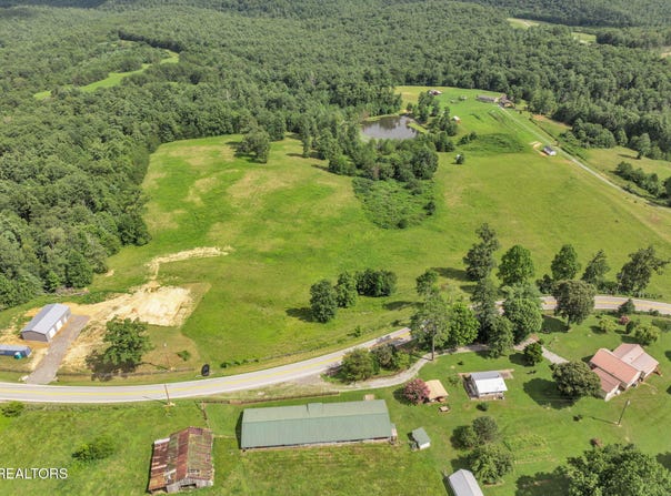 Nashville Hwy, Deer Lodge, TN 37726