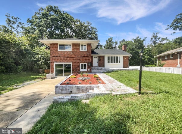 5716 GLENMULLEN PLACE, ALEXANDRIA, VA 22303