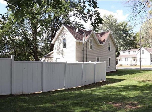 1020 14th Avenue E, Menomonie, WI 54751