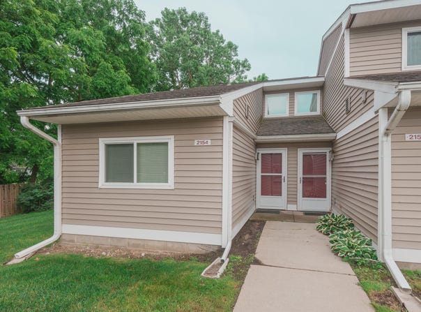 2154 Stone School Circle, Ann Arbor, MI 48108