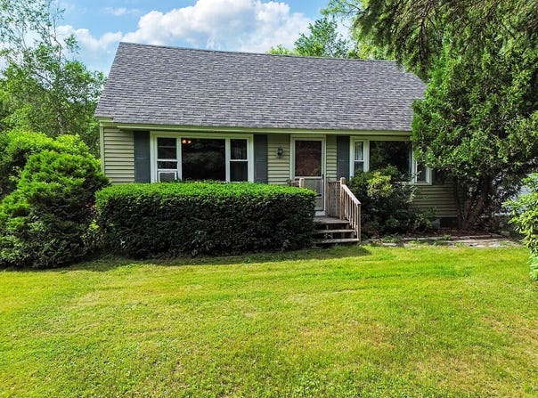 77 W River Road, Waterville, ME 04901