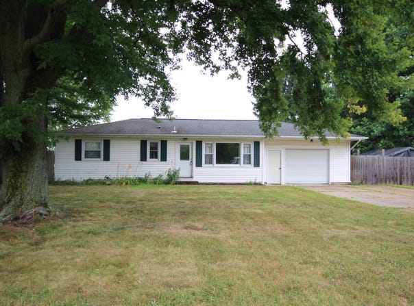 50201 Silver Street, Vicksburg, MI 49097