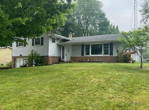 518 Hill Road, Marshall, MI 49068
