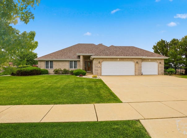 486 Maytree Lane, Peotone, IL 60468