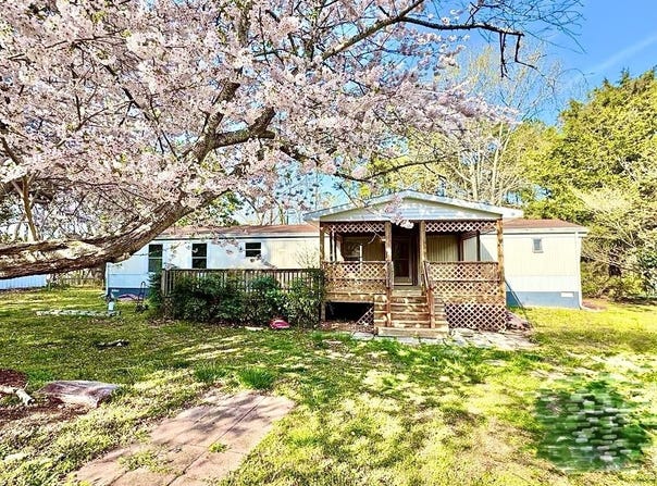 33255 EVERGREEN DR, NEW CHURCH, VA 23415