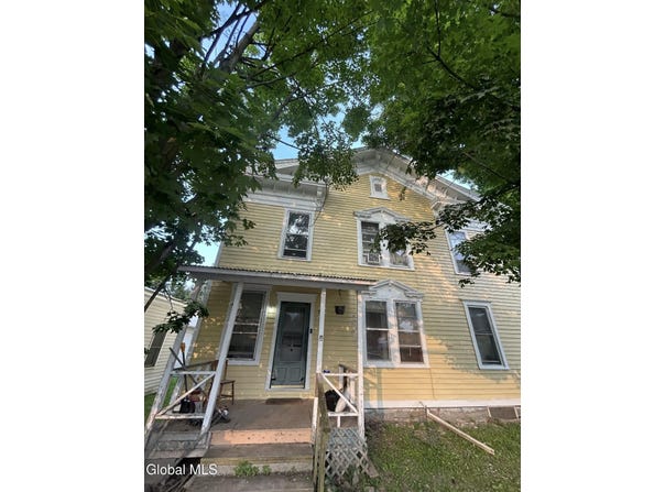 136 Wells Avenue, Middleburgh, NY 12122