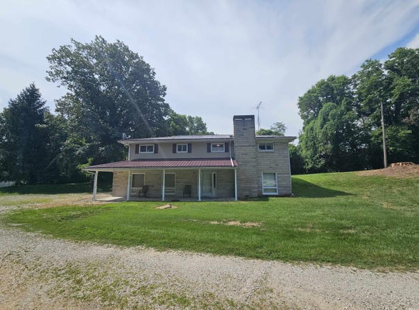2449 Hillcrest Road, Vincennes, IN 47591