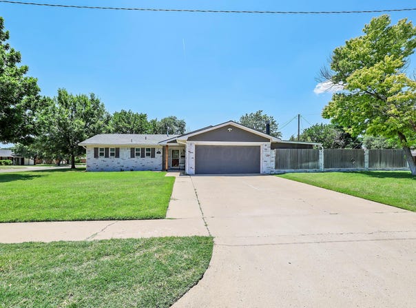 4328 SUMMIT Circle, Amarillo, TX 79109-5338