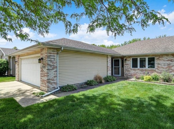 8546 Orchard Drive, Highland, IN 46322