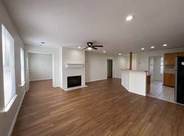 405 Green Leaf, Horseshoe Bay, TX 78657
