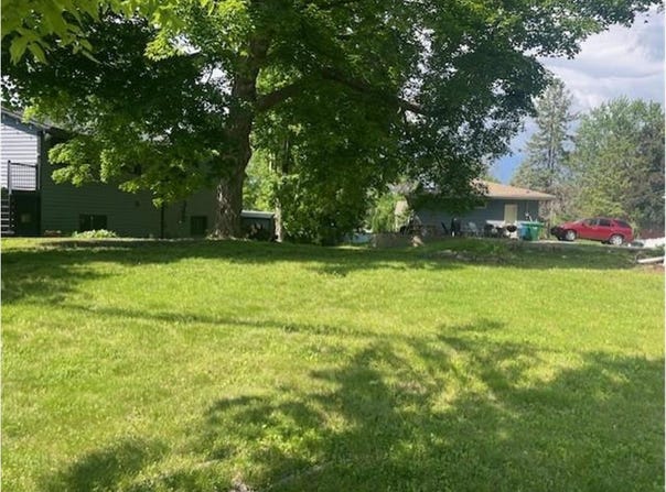 1689 Canary Lane, Mound, MN 55364